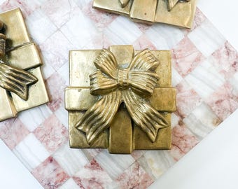 Vintage Brass Present Box Paperweight, Vintage Brass Paperweight, Grandmillennial Coffee Table Decor