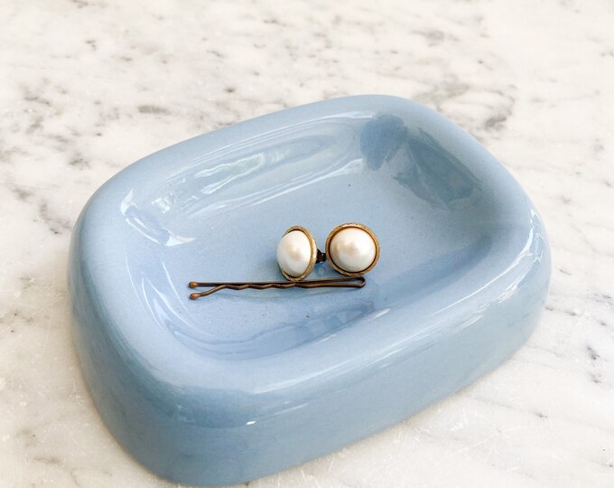Vintage Ceramic Soap Dish. 1990s Baby Blue Soap Dish. Vintage Blue Soap