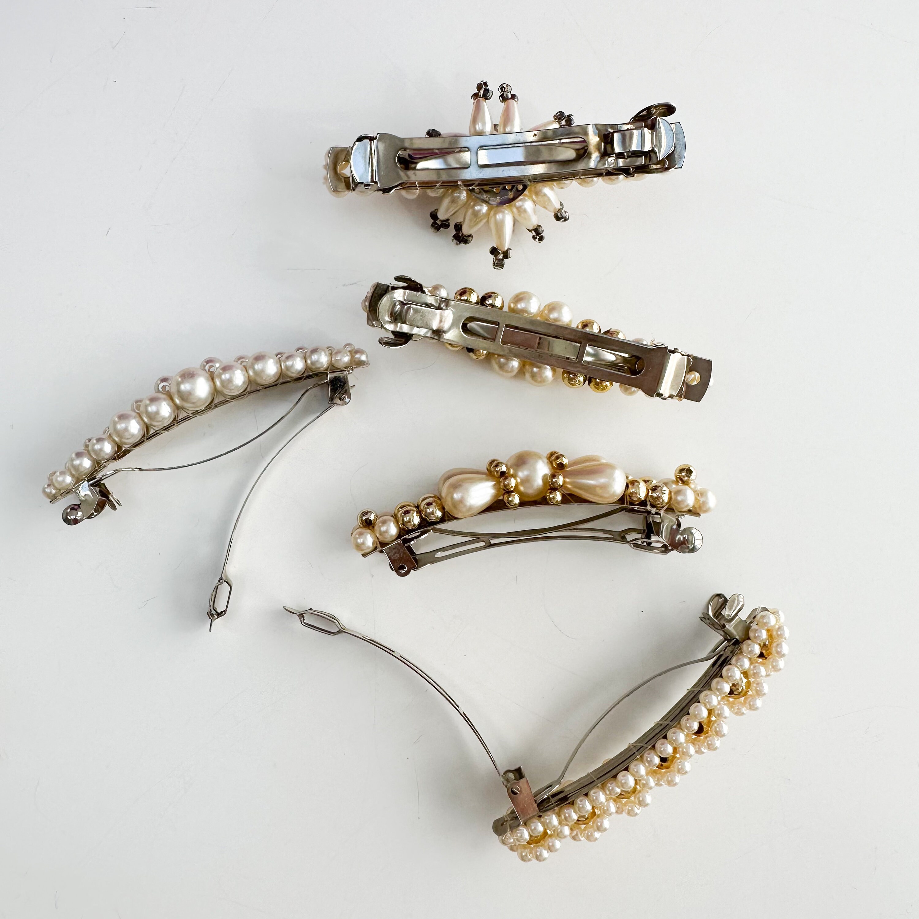 Vintage 1980 Silver and Pearl Hair Clip Vintage 1950s Pearl Silver Swirl Bridal Wedding Hair Pins  main image 3