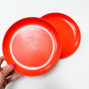 Vintage Ingrid Chicago Orange Salad Plates Set of 2, Vintage Ingrid Plates, Vintage Plastic Melamine Salad Plates, Postmodern Kitchen Plates