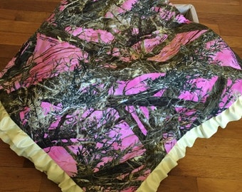 Personalized Pink Camouflage Quilt, Custom Handmade Baby Blanket Quilt, Girl Baby Shower Gift, Coming Home Blanket, True Timber Camo Blanket