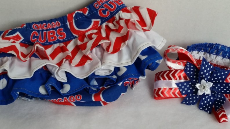 CHICAGO CUBS Diaper cover set.Ruffled bloomers /& hair bow set,sports team diaper cover hairbow gift set,ruffle diaper cover sports gift set.
