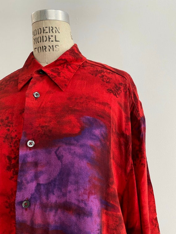 90s Vintage Abstract Red shirt