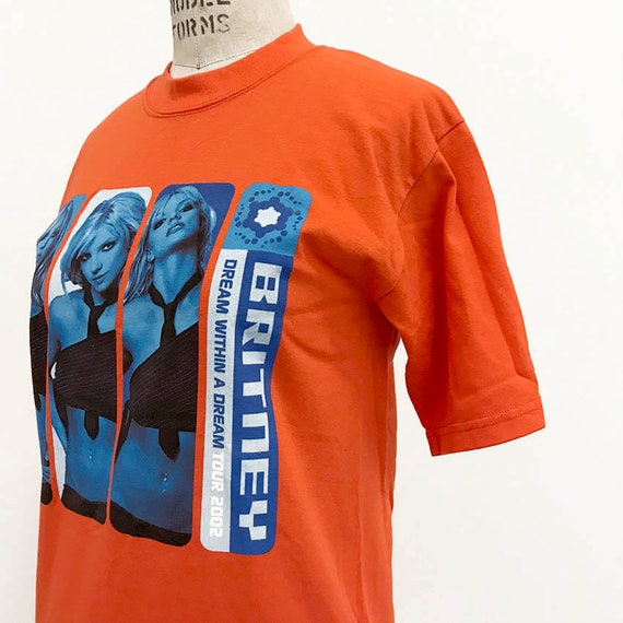 00s Vintage Britney Spears 2002 Tour shirt