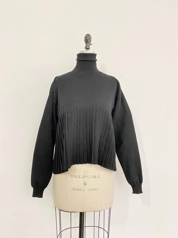 80s Vintage Patrick Kelly Pleats Knit sweater - image 2