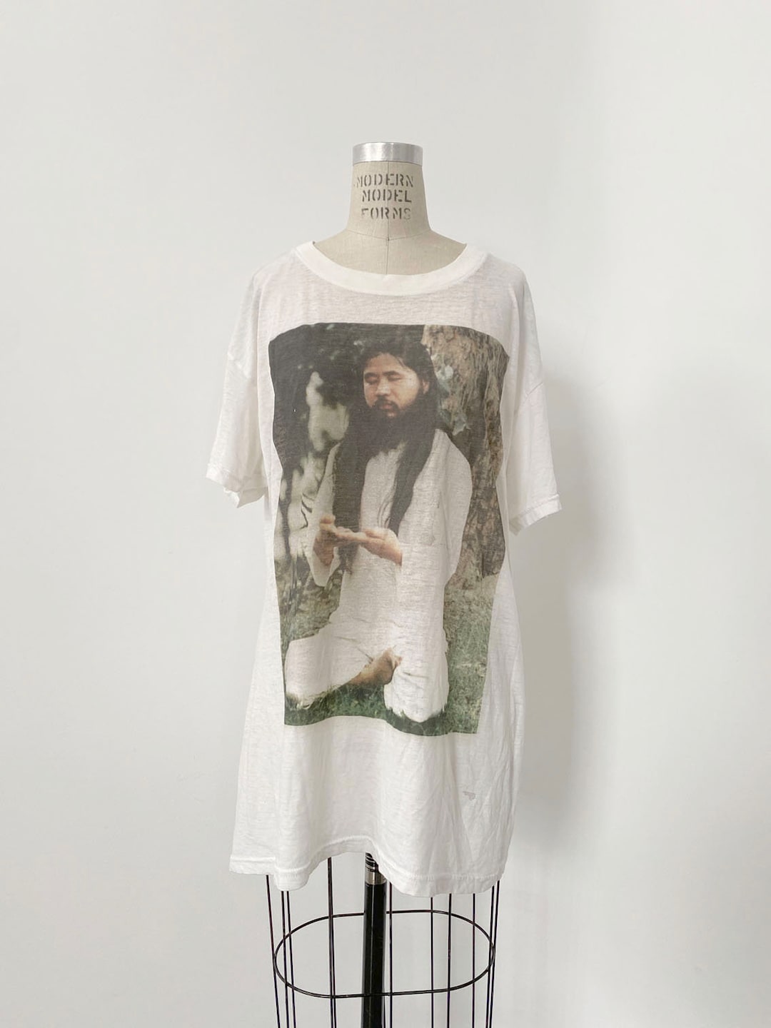 麻原彰晃尊師Ｔシャツ　オウム真理教　サティアンショップ 麻原彰晃尊師Tシャツ - メルカリ