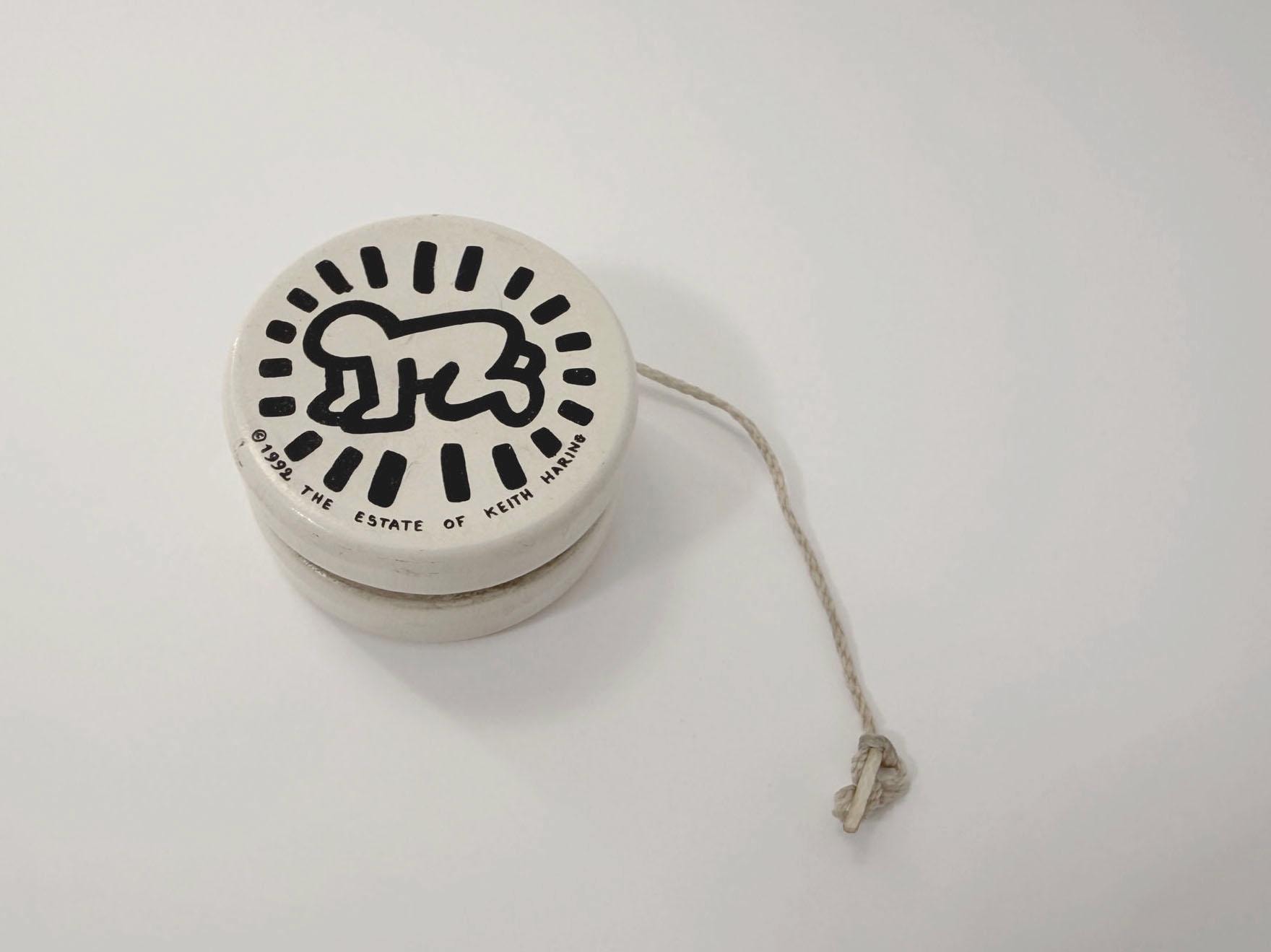 Vintage KEITH HARING 木製 ヨーヨー デッドストック 希少 90s Vintage Keith Haring Wooden Yo-yo - Etsy