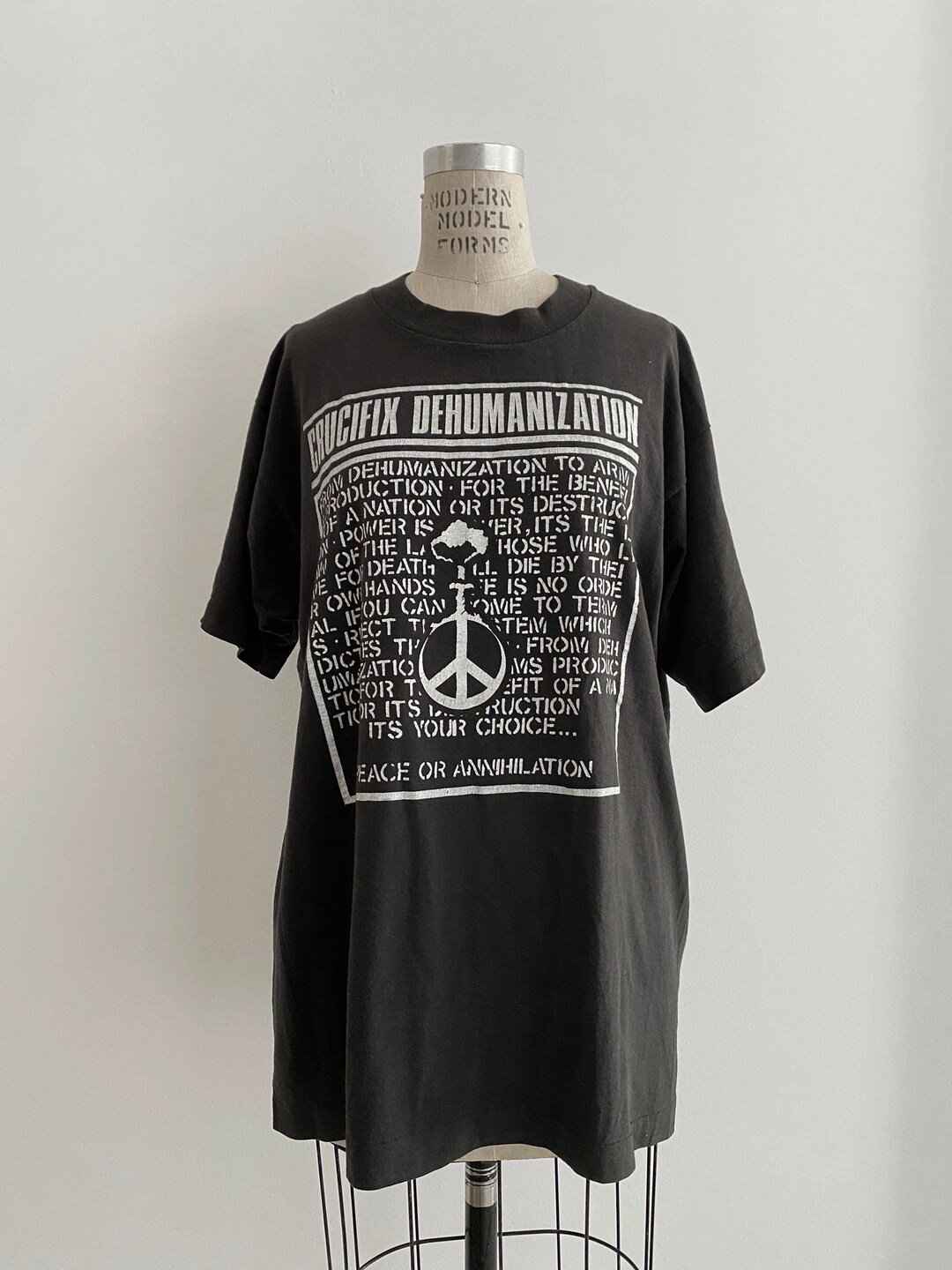 【ヴィンテージ】CRUCIFIX バンドTシャツ パンク クラスト il_1080xN.6183189483_fxst.jpg