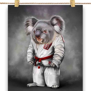 Artiste martial Koala Bear en judogi blanc : Judo et karaté - Impression d’affiche, art mural, décoration intérieure et carte postale - PrintStarTee