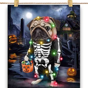 Chien carlin fauve en costume squelette : déguisement de fête d'Halloween - impression d'affiche, art mural, décoration d'intérieur et carte postale - PrintStarTee
