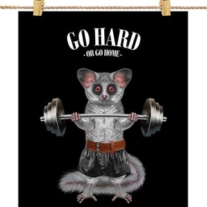 Lémuriens haltérophilie et fitness dans une salle de sport - Impression d'affiches, art mural, décoration d'intérieur et carte postale - PrintStarTee