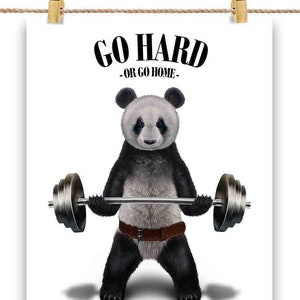 Levantamento de peso de panda gigante em academia de ginástica - impressão de pôster, arte de parede, decoração de casa e cartão postal - PrintStarTee