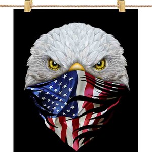 Águia careca patriótica na bandeira dos EUA Bandana - Impressão de pôster, arte de parede, decoração de casa e cartão postal - PrintStarTee