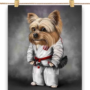 Artiste martial chien Yorkshire Terrier en judogi blanc : judo et karaté - impression d'affiche, art mural, décoration d'intérieur et carte postale - PrintStarTee