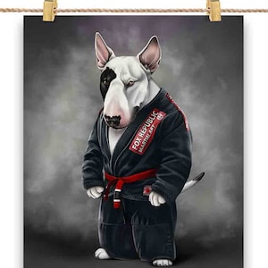 Artiste martial de chien Bull Terrier en judogi noir : Judo et karaté - Impression d'affiche, art mural, décoration intérieure et carte postale - PrintStarTee