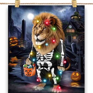 Lion en costume de squelette : déguisement de fête d'Halloween - Impression d'affiche, art mural, décoration intérieure et carte postale - PrintStarTee