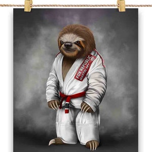 Artiste martial paresseux géant en judogi blanc : Judo et karaté - Impression d’affiche, art mural, décoration intérieure et carte postale - PrintStarTee
