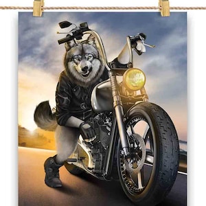 Grey Wolf Riding Chopper Motorcycle - Impression d’affiche, art mural, décoration intérieure et carte postale - PrintStarTee