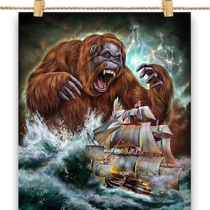 Un orang-outan monstre tend une embuscade à un navire de la Royal Navy dans l'océan - impression d'affiche, art mural, décoration d'intérieur et carte postale - PrintStarTee