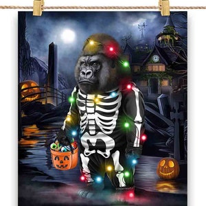 Gorille à dos argenté en costume de squelette : déguisement de fête d'Halloween - Impression d'affiche, art mural, décoration intérieure et carte postale - PrintStarTee