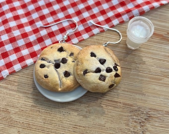 Hemgjorda chokladkakor i polymerlera örhängen