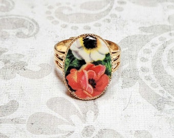 Floral Cameo Ring, Antique Style Ring, Vintage Decal Cameo Ring, Costume Jewelry Ring, Gold Tone Adjustable Ring, Size 7-9