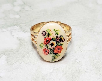 Floral Cameo Ring, Antique Style Ring, Vintage Decal Cameo Ring, Victorian Ring, Gold Tone Adjustable Ring, Size 7-9