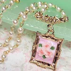 Romantic Style Pink Rose Necklace, Pink Roses Portrait Pendant, Glass Pearl Chain, Statement Necklace, Costume Jewelry, Gift for Rose Lover