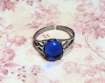 Sapphire Blue Color Ring, Vintage Glass Cabochon Ring, Silver Plated, Antique Style Ring, Adjustable Ring SIZE 7-9