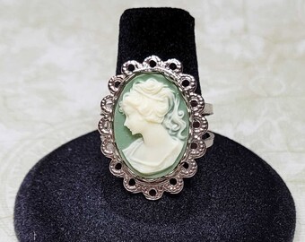 Green Cameo Ring, Antique Style Ring, Vintage Style Ring, Costume Jewelry Ring, Victorian Statement Ring, SIZE 8 Ring