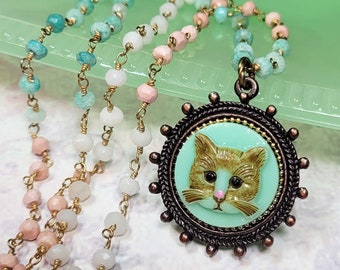 Collier chat en verre tchèque vert jadéite, pendentif chat vert, chaîne de pierres précieuses, bijoux pour animal de compagnie, cadeau pour amoureux des chats, bijoux pour chat, cadeau pour maman
