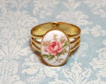 Rose Cameo Ring, Flower Cameo Ring, Romantic Ring, Vintage Style Ring, Antique Style Ring, Costume Jewelry Ring, Adjustable Ring Size 7-9