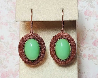 Vintage Green Cabochon Earrings, Jadeite Color Earrings, Green Earrings, Vintage Style Earrings, Dangle Earrings, Gift for Her