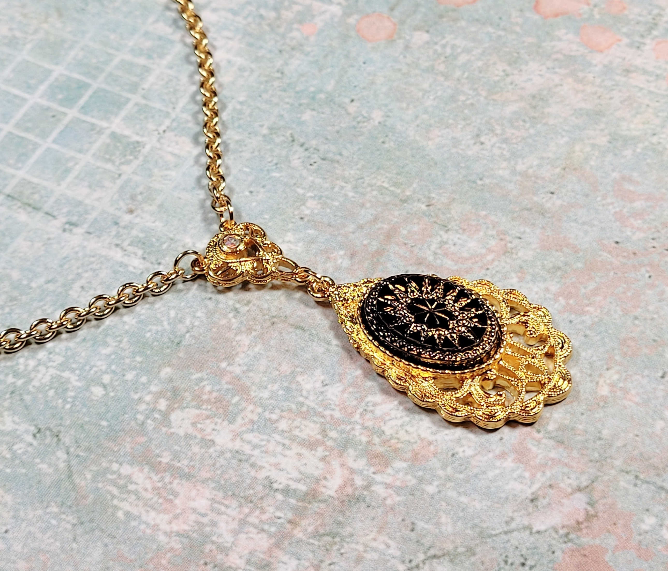 Victorian Starburst Necklace Vintage 
