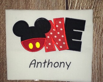 Noir et rouge anniversaire Mickey Mouse tenue - 1er anniversaire chemise - chemise sur mesure d’anniversaire