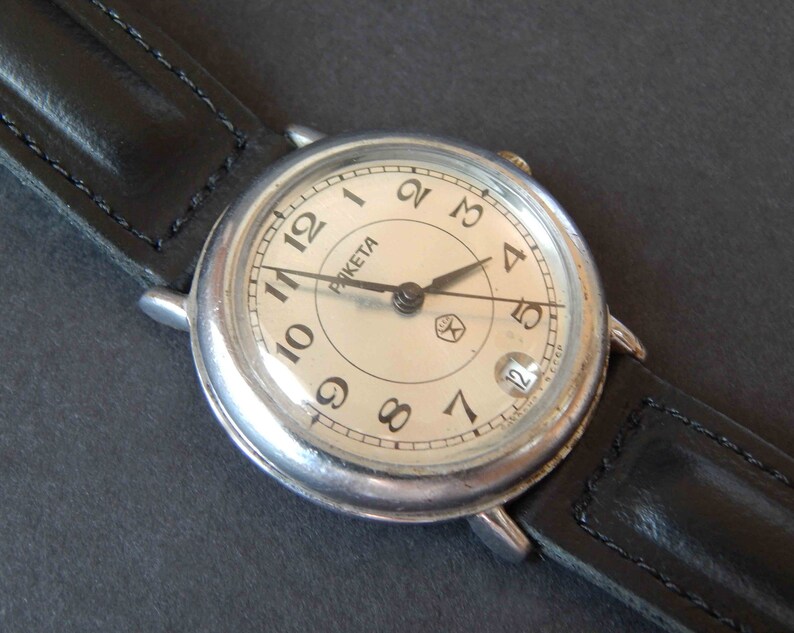 Outlet Raketa Mechanical Soviet Watch Gift for Dad or Boyfriend Wrist Watch Vintage.