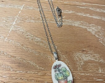 Broken vintage Geranium necklace