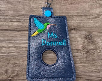 Porta badge di allarme personalizzato con ricamo di un colibrì ***Con personalizzazione opzionale*** Foro per allarme superiore o inferiore