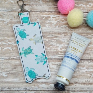 Sea Turtle Print Lotion Holder ***Excellent Birthday, Easter Basket Gift, Super Stocking Stuffer or Terrific Teacher Gift Idea