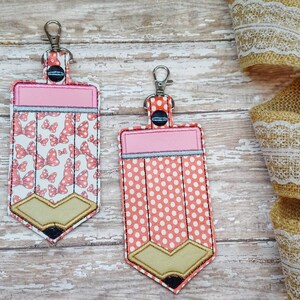 Dots and BowsPencil ID Badge Holder / Luggage Tag / Gift Card Holder ***With Optional Personalization***