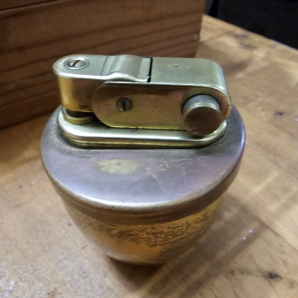 Antique Acorn Style Table Lighter