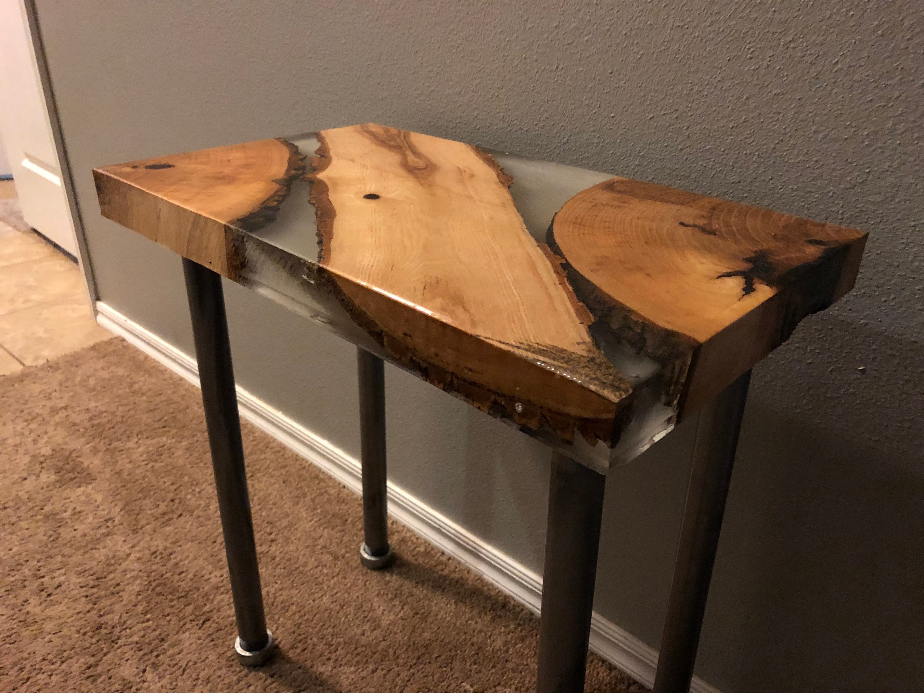 Handmade Epoxy Resin End Table w/ Hardwood Inlay glow in the Etsy