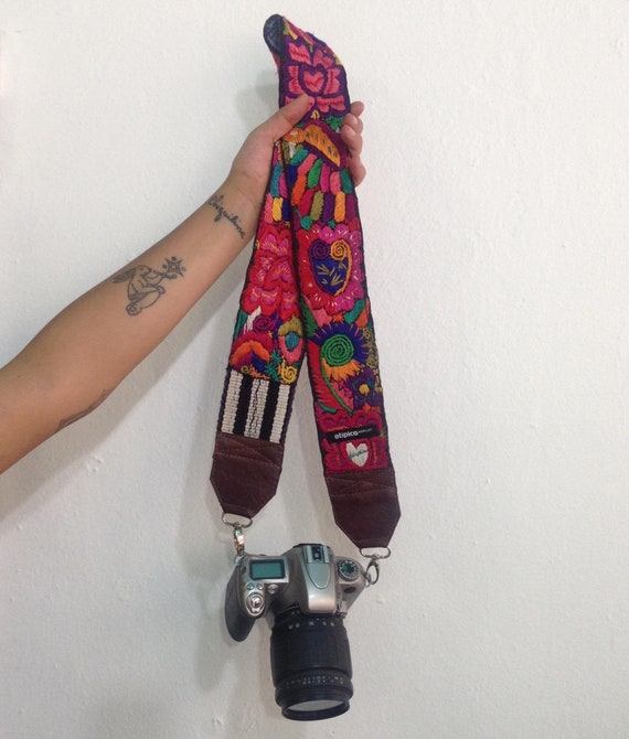 huipil camera strap