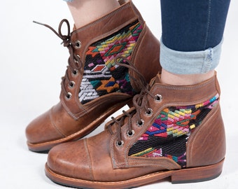Leather lace-up boots with Huipil - Handmade boots