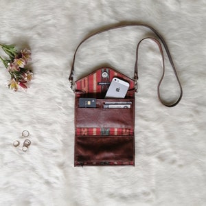 Leather Crossbody Clutch- Leather Wallet- - Handmade in Guatemala