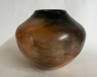 Saggar-fired ceramic vessel