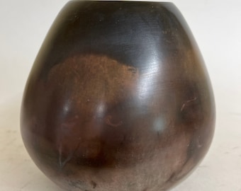 Pit-fired ceramic vessel