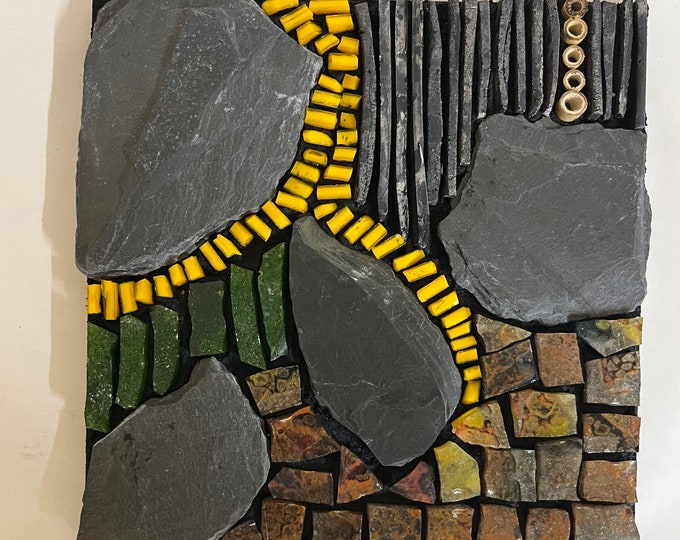 Mosaic 6 Yellow Trail