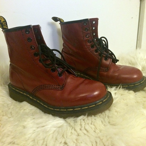 Red Doc Marten Boots // Size US Women's 7 // Great Condition!