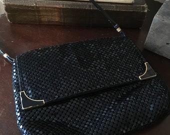 bueno purses canada